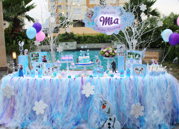 Trang trí tiệc sinh nhật bé Mia - Chủ đề Frozen | AZparty