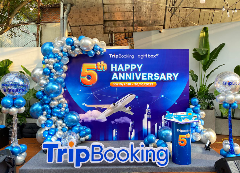 Booth mừng sinh nhật 05 tuổi TripBooking