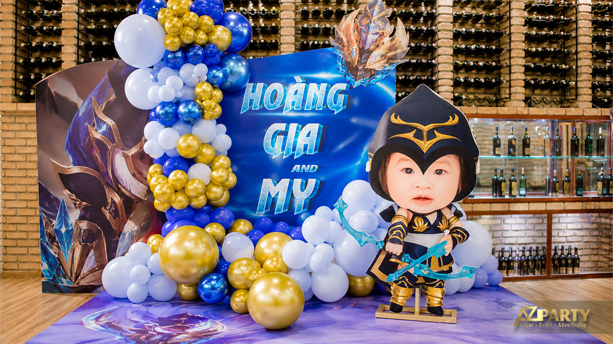 Toàn cảnh không gian trang trí tiệc sinh nhật chủ đề Liên Minh Huyền Thoại cho bé Hoàng Gia My