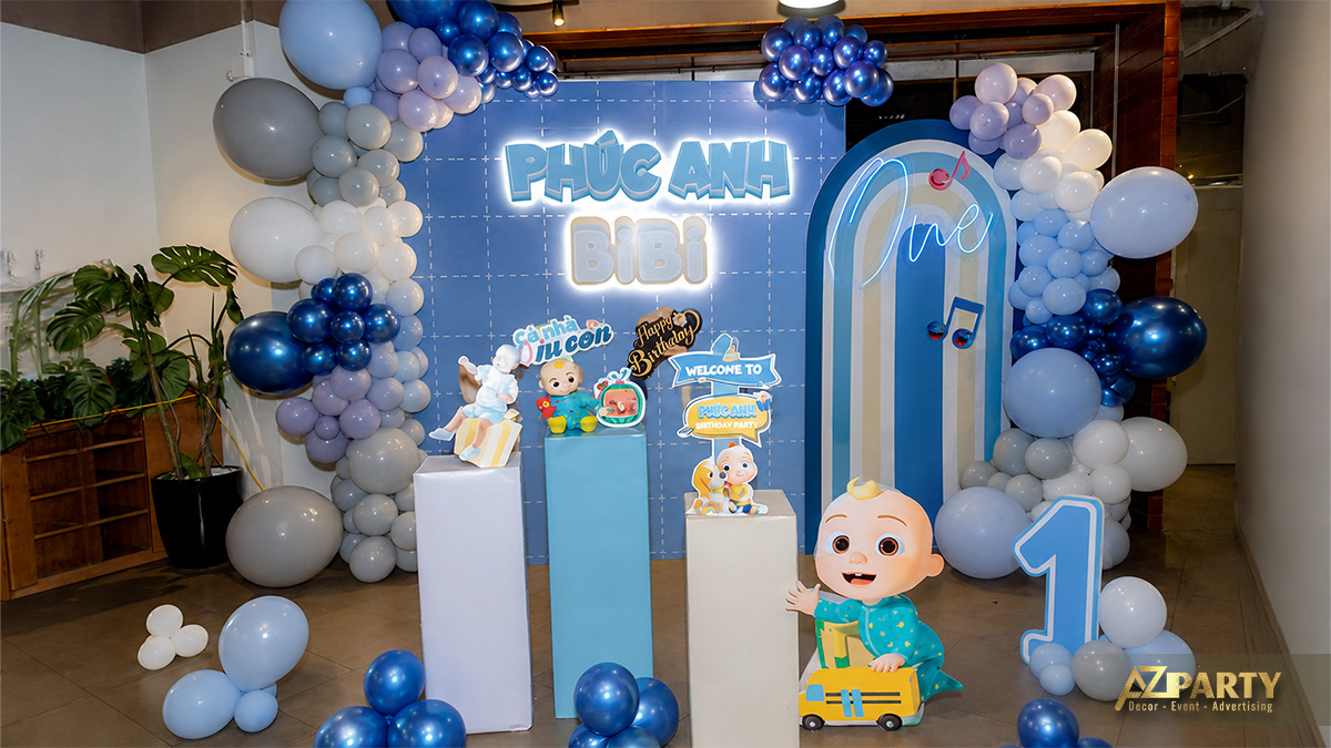 Trang trí tiệc thôi nôi bé Phúc Anh rực rỡ và tươi vui