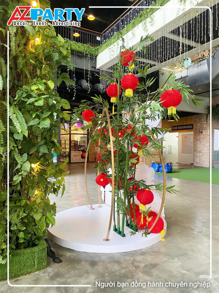 Cây tre trang trí mang nét dân gian chân thực cho tiểu cảnh trung thu tại Oxygen Building