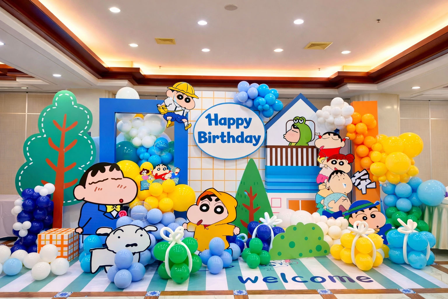 Gợi Ý Mẫu Backdrop Sinh Nhật Shin Bút Chì Siêu Quậy