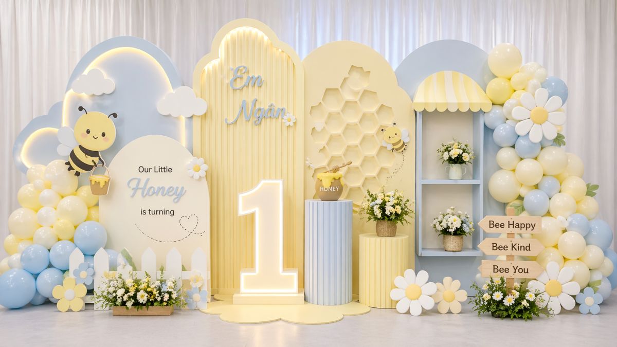 Mẫu sinh nhật ong vàng cực xinh cho bé gái