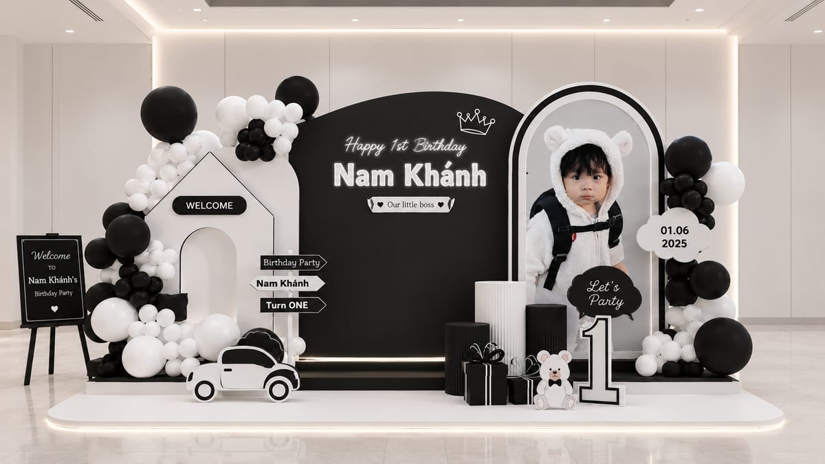 Thiết kế sân khấu thôi nôi bé trai mô phỏng hình dáng các phi thuyền không gian 3D ấn tượng