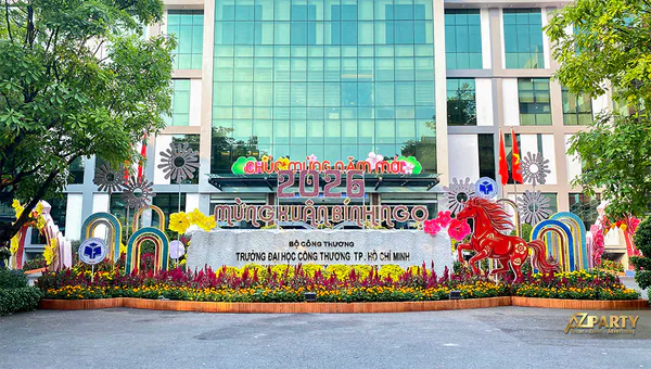 Không Gian Xuân Rực Rỡ Tại Trường ĐH Công Thương TP.HCM