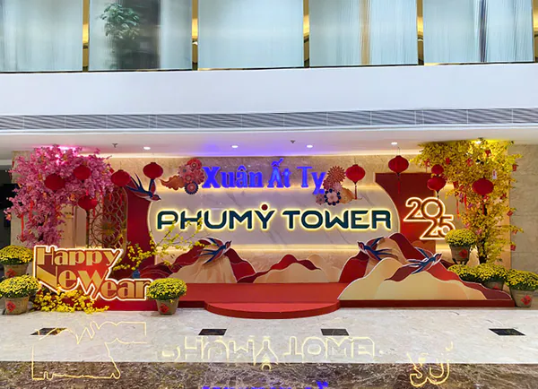 Trang trí Tết PVFCCo 2025 – Sắc Xuân hiện đại trong không gian doanh nghiệp