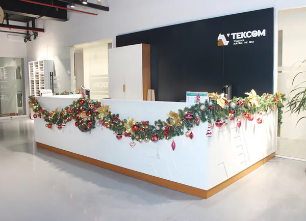 Mê mẩn không khí Noel được trang trí lung linh tại công ty Tekcom