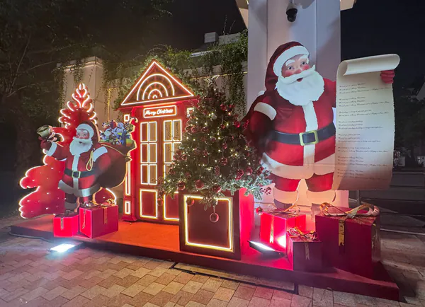 Trang Trí Noel Villas Vinhomes – Không Gian Giáng Sinh Lung Linh