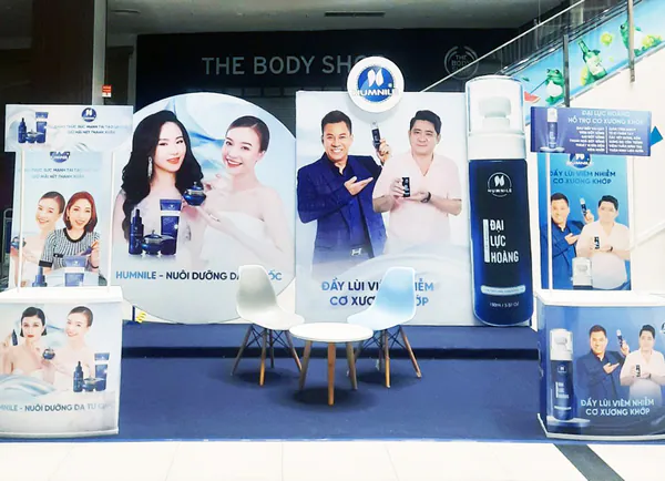 Thi công booth acitvation trong sự kiện ra mắt sản phẩm mới của Humnile Group