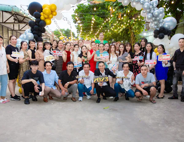 Tiệc Tất Niên Xuất Nhập Khẩu Phi Lâm