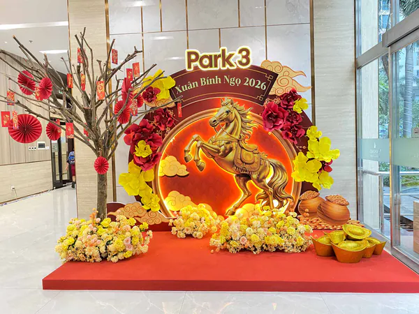 Khai Xuân Thịnh Vượng – Tiểu Cảnh Tết Rực Rỡ Sắc Xuân Tại Vinhomes Park 3