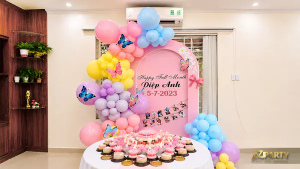 Trang trí tiệc thôi nôi bé Diệp Anh lãng mạn và ngọt ngào