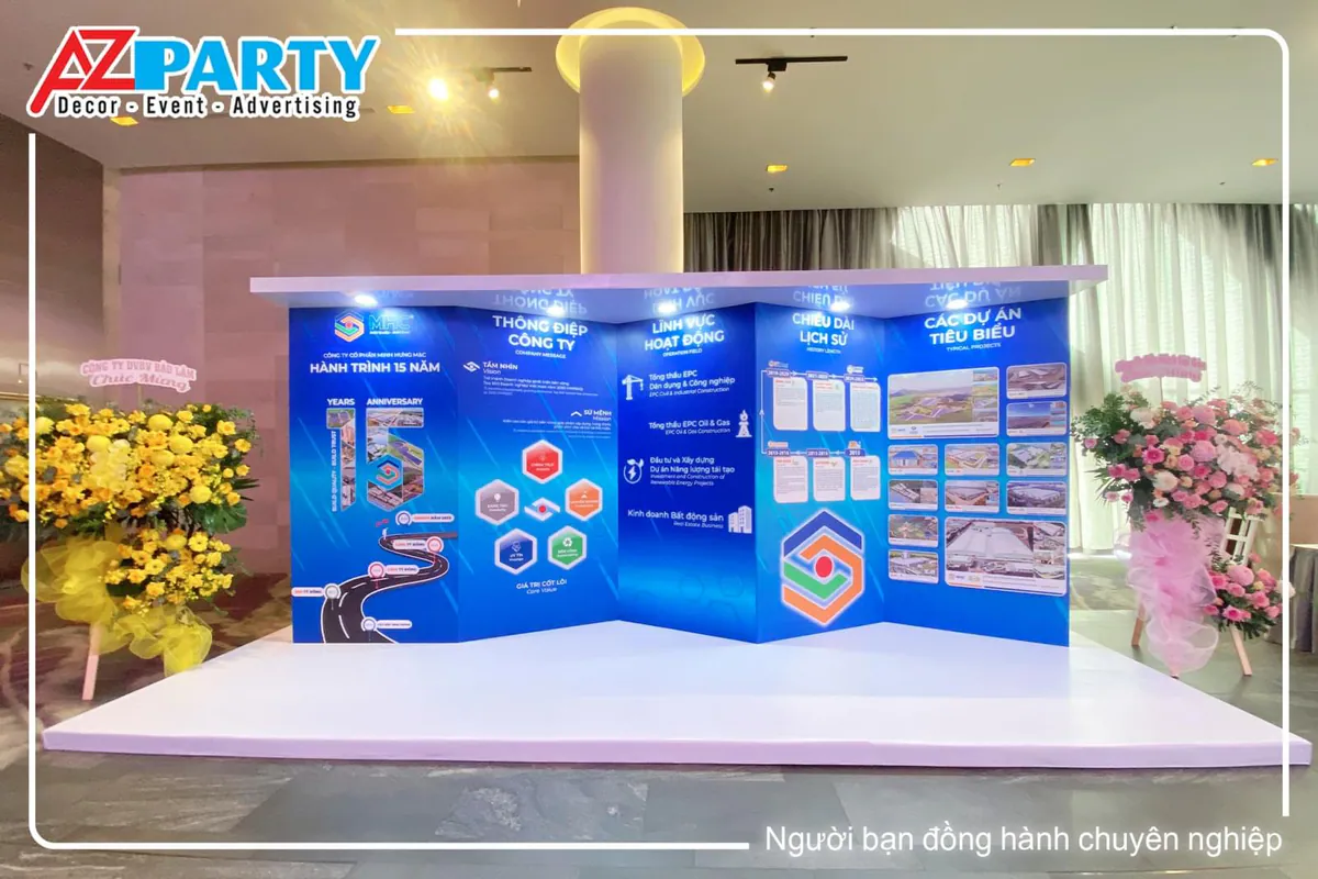 Booth check in, thể hiện các cột mốc đáng nhớ của MHC
