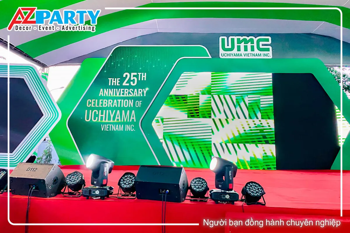 Setup sân khấu kỷ niệm 25 năm thành lập Uchiyama Vietnam