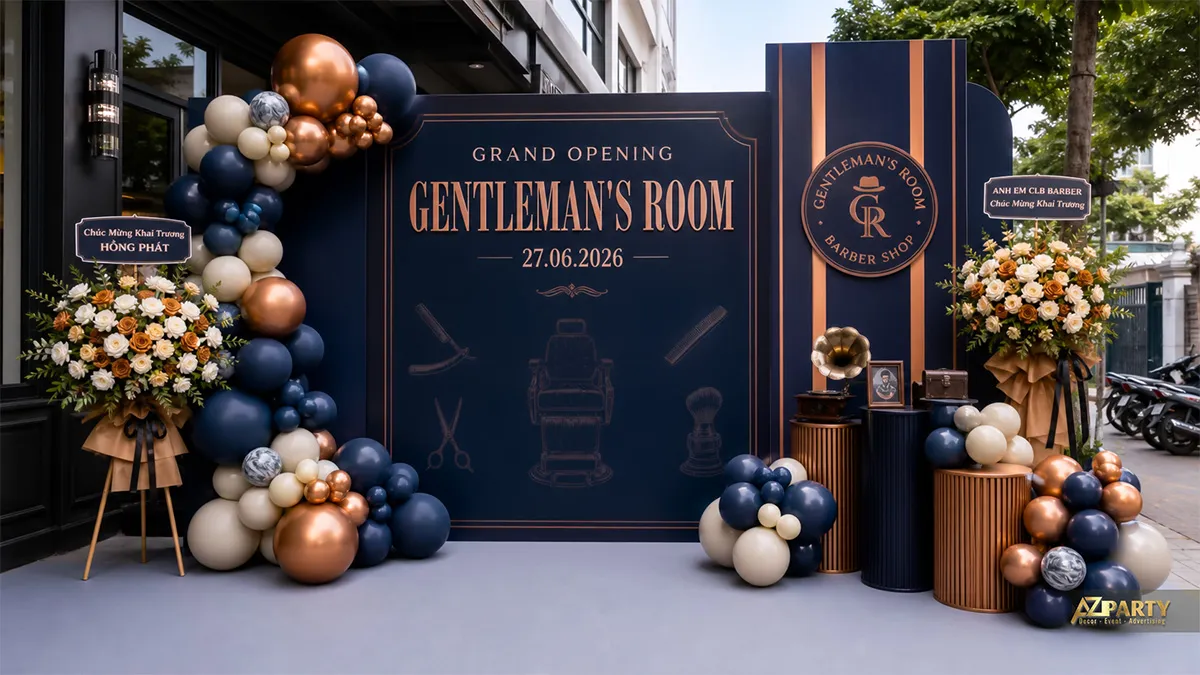 Phông nền Gentlemen’s Room màu xanh đậm với chi tiết đồng ánh kim