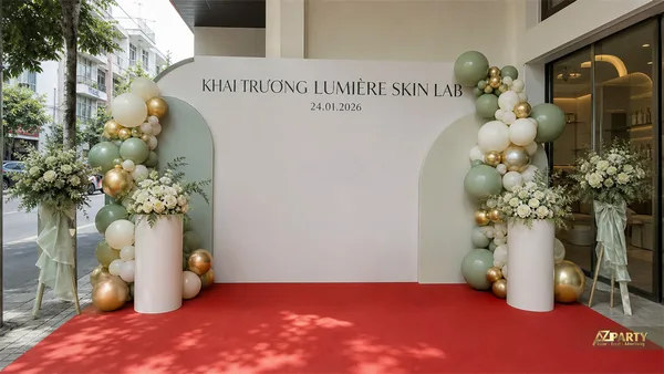 30+ mẫu backdrop khai trương đẹp, dễ ứng dụng cho nhiều ngành