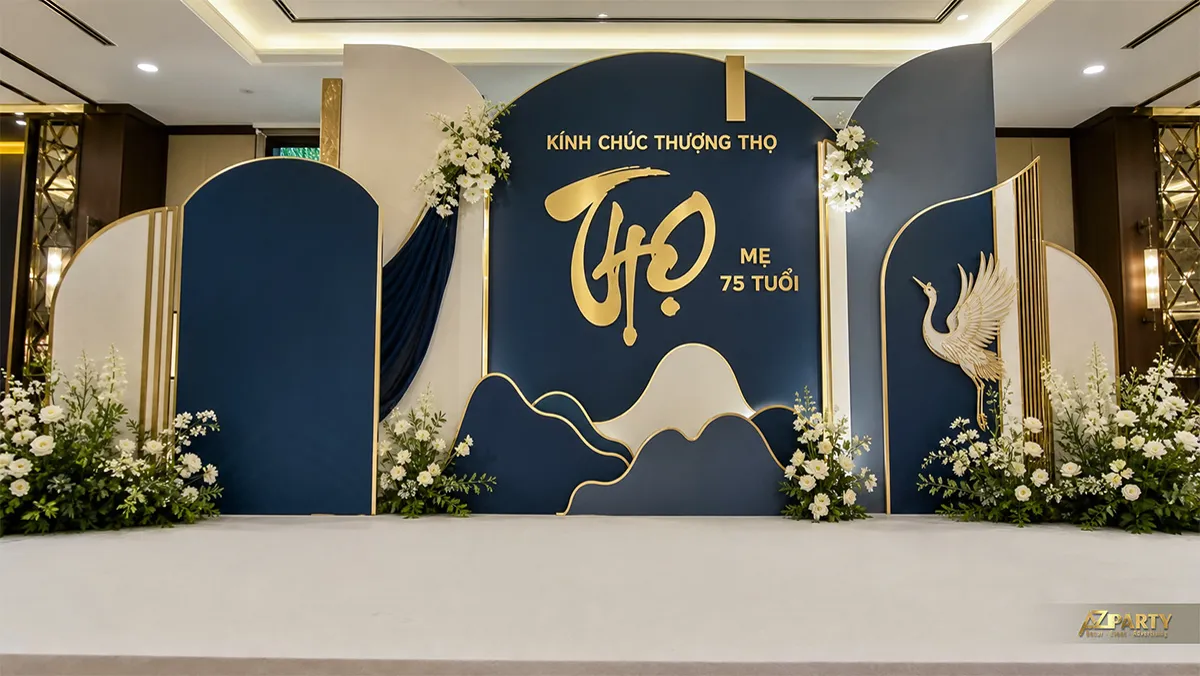 Góc thượng thọ mẹ 75 tuổi màu xanh navy trắng với chim hạc