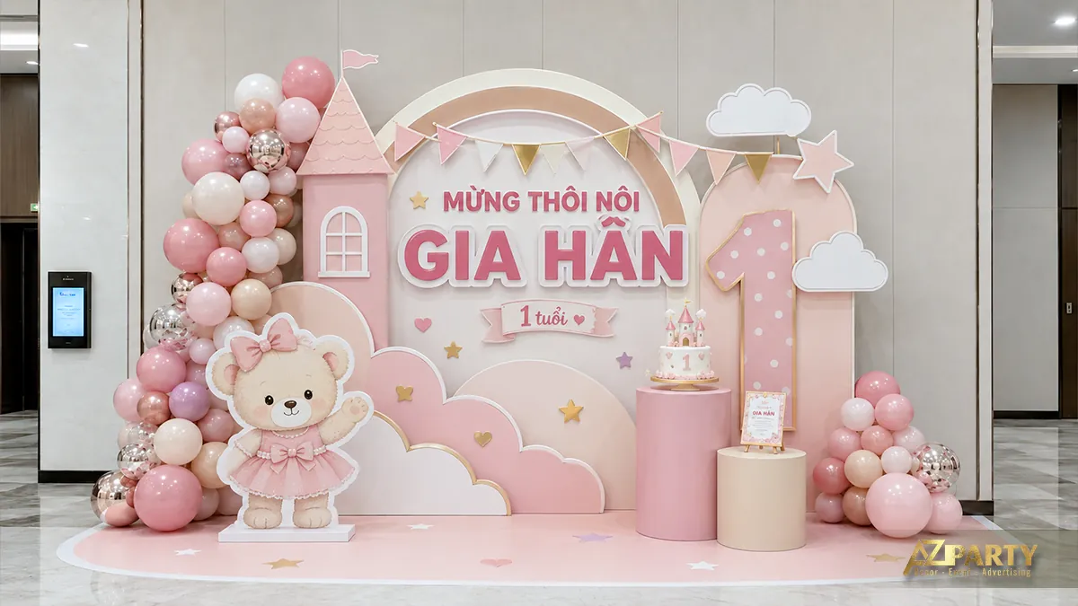 Phông thôi nôi bé Gia Hân màu hồng kem với gấu bông và cầu vồng