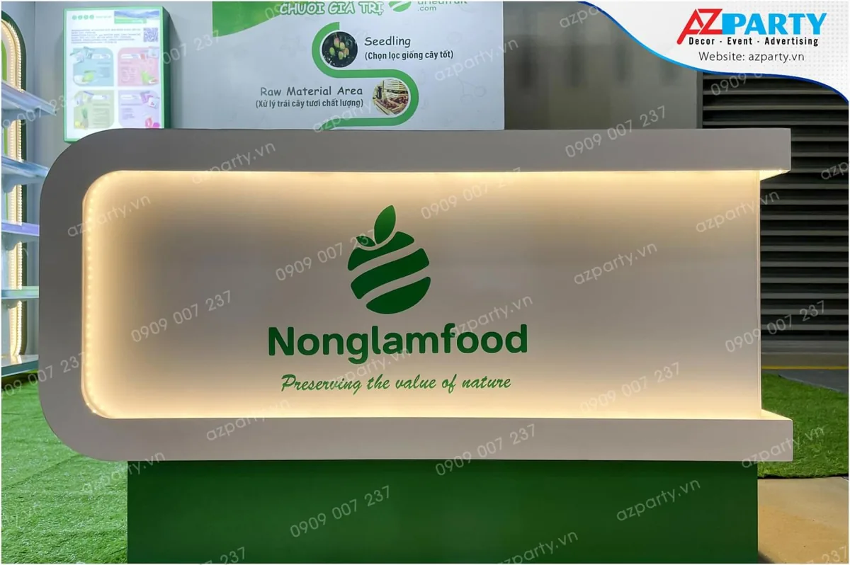 bàn tiếp tân tại khu vực gian hàng