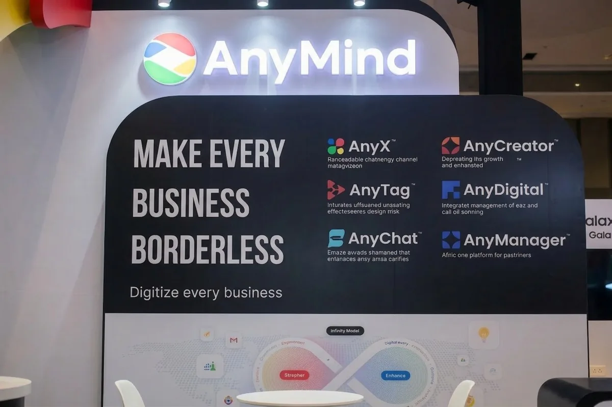 cận cảnh vách chính của booth Anymind