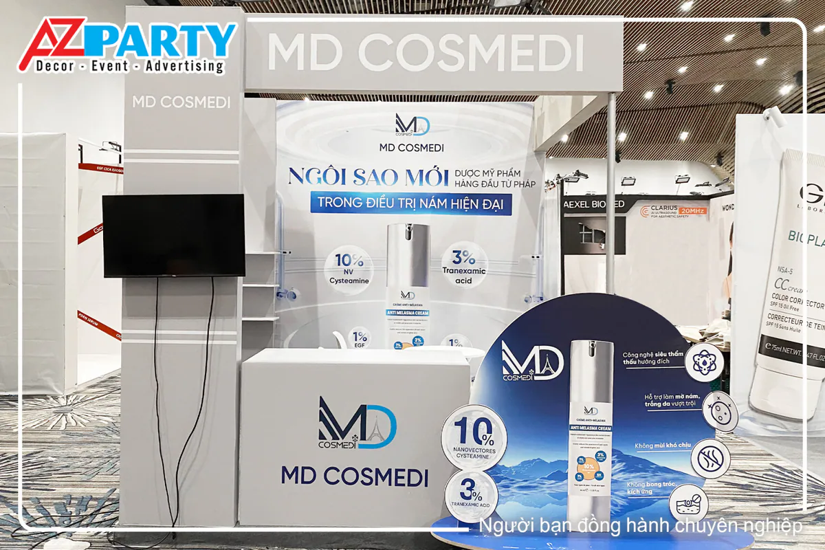 Toàn cảnh booth MD Cosmedi tại hội nghị, nổi bật với tone màu trắng