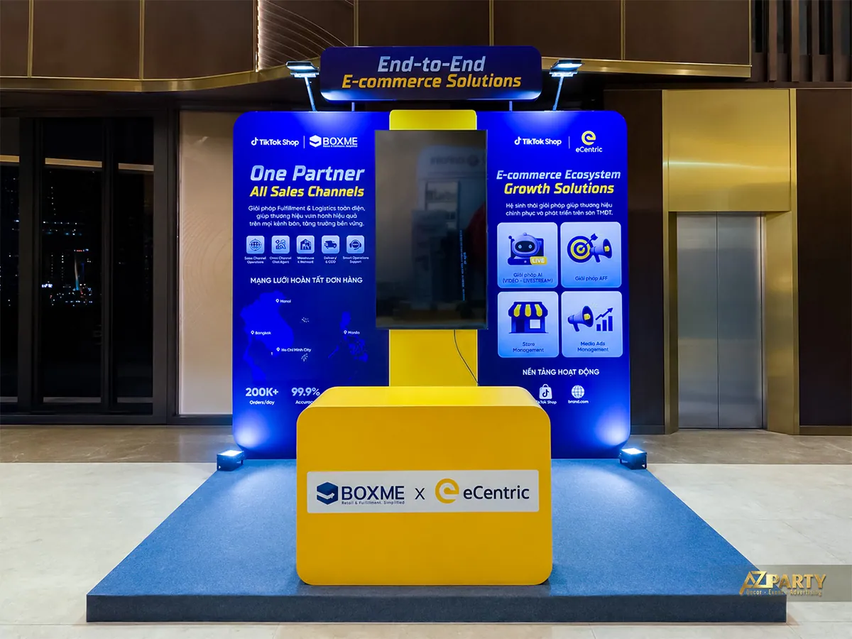 Toàn cảnh booth Boxme và eCentric tại TikTok Shop Summit Vietnam 2026