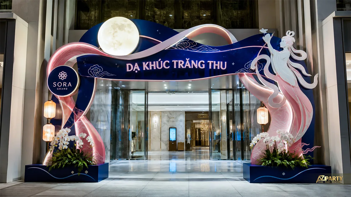 Cổng tím hồng chủ đề chị Hằng
