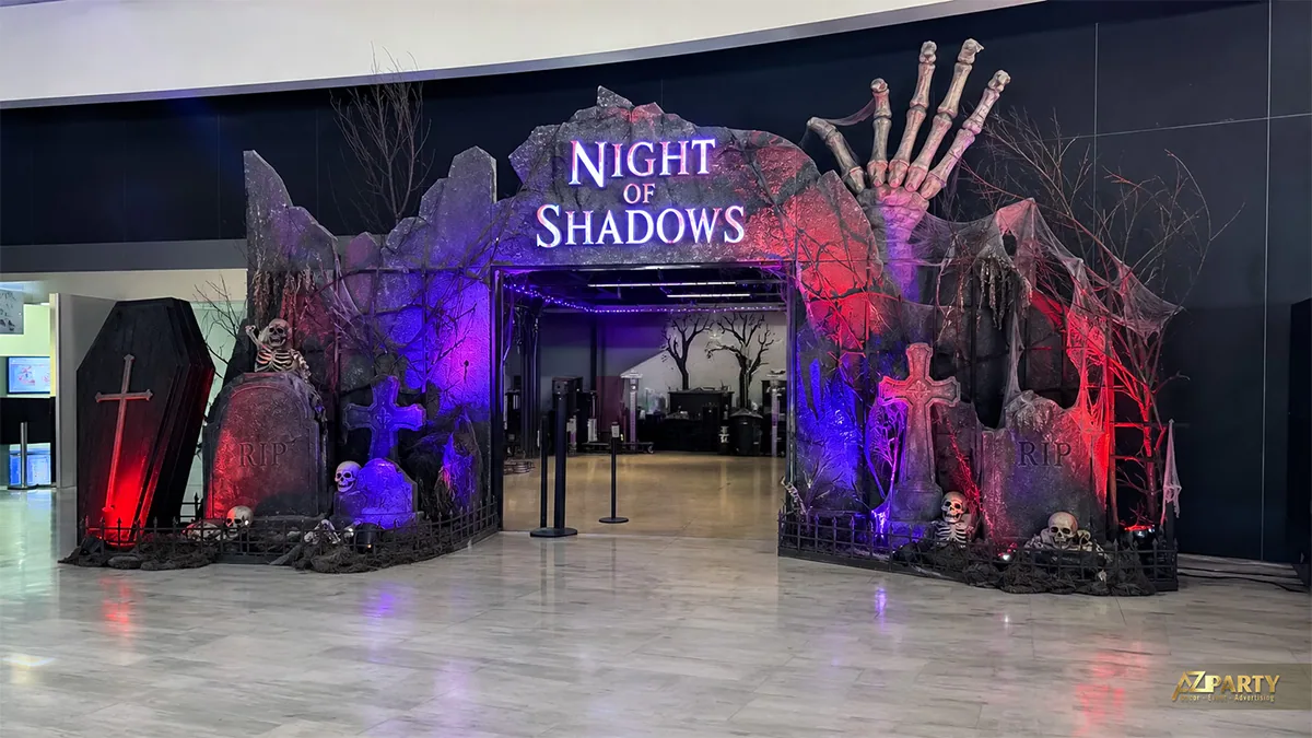 Cổng Halloween Night of Shadows với bàn tay xương khổng lồ, bia mộ và quan tài