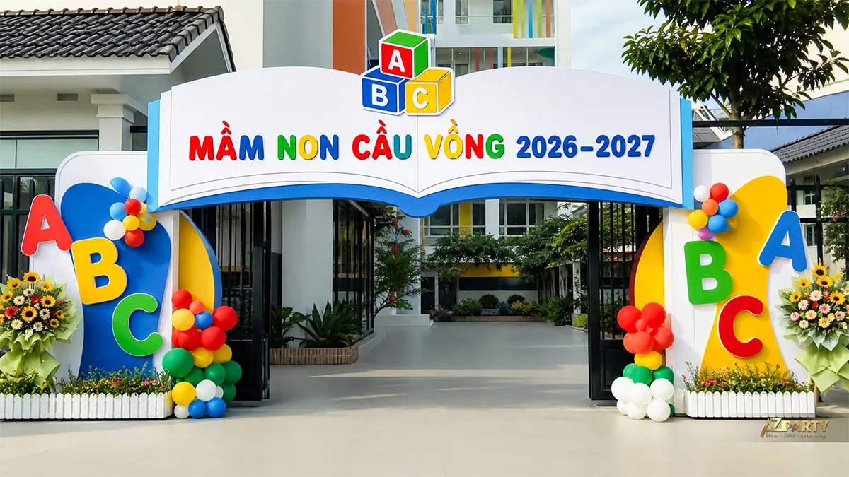 Cổng khai giảng mầm non Cầu Vồng hình cuốn sách với chữ cái ABC nhiều màu