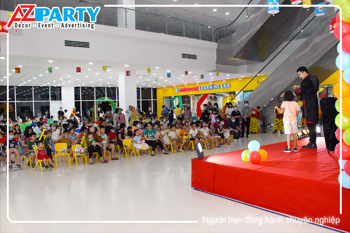 Toàn cảnh đêm hội trung thu Cộng Hòa Garden ngập tràn tiếng cười của cư dân và các em thiếu nhi.