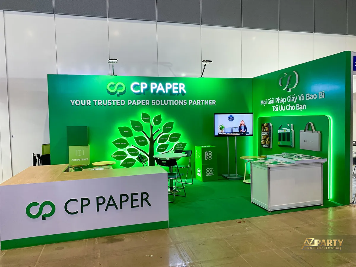 Mặt chính gian hàng CP PAPER tại Vietnam PrintPack 2026 với logo phát sáng và lối vào rộng