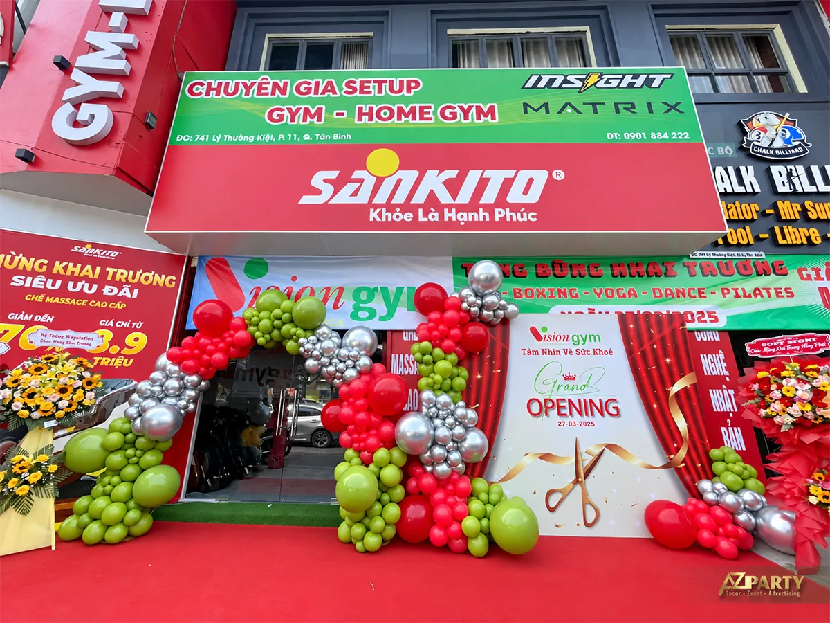 Mặt tiền Vision Gym tại 741 Lý Thường Kiệt trong ngày khai trương