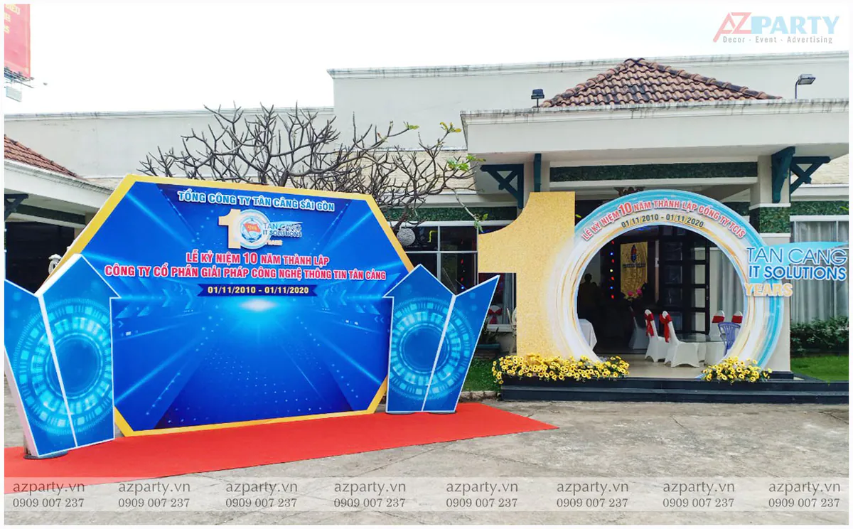 Tiểu cảnh trang trí lễ kỷ niệm 10 năm thành lập Công ty Giải pháp CNTT Tân Cảng