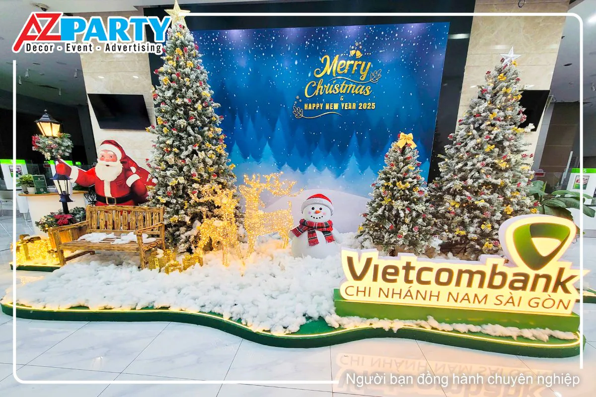 Toàn cảnh tiểu cảnh noel concept rừng tuyết trắng, tiểu cảnh sử dụng các hình ảnh ông già Noel, người tuyết, cặp tuần lộc đèn led, cây thông noel, và ghế gỗ