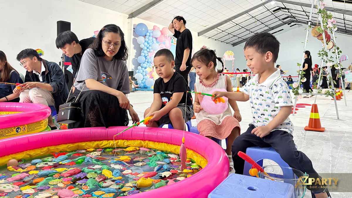 Nhân viên ASW tham gia hoạt động trò chơi tại ngày hội gia đình