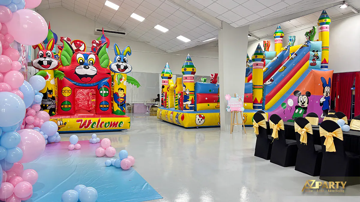 Các gia đình cùng nhau tham gia hoạt động tại ASW Family Day