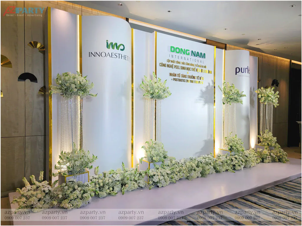 Góc chụp bên trái của booth
