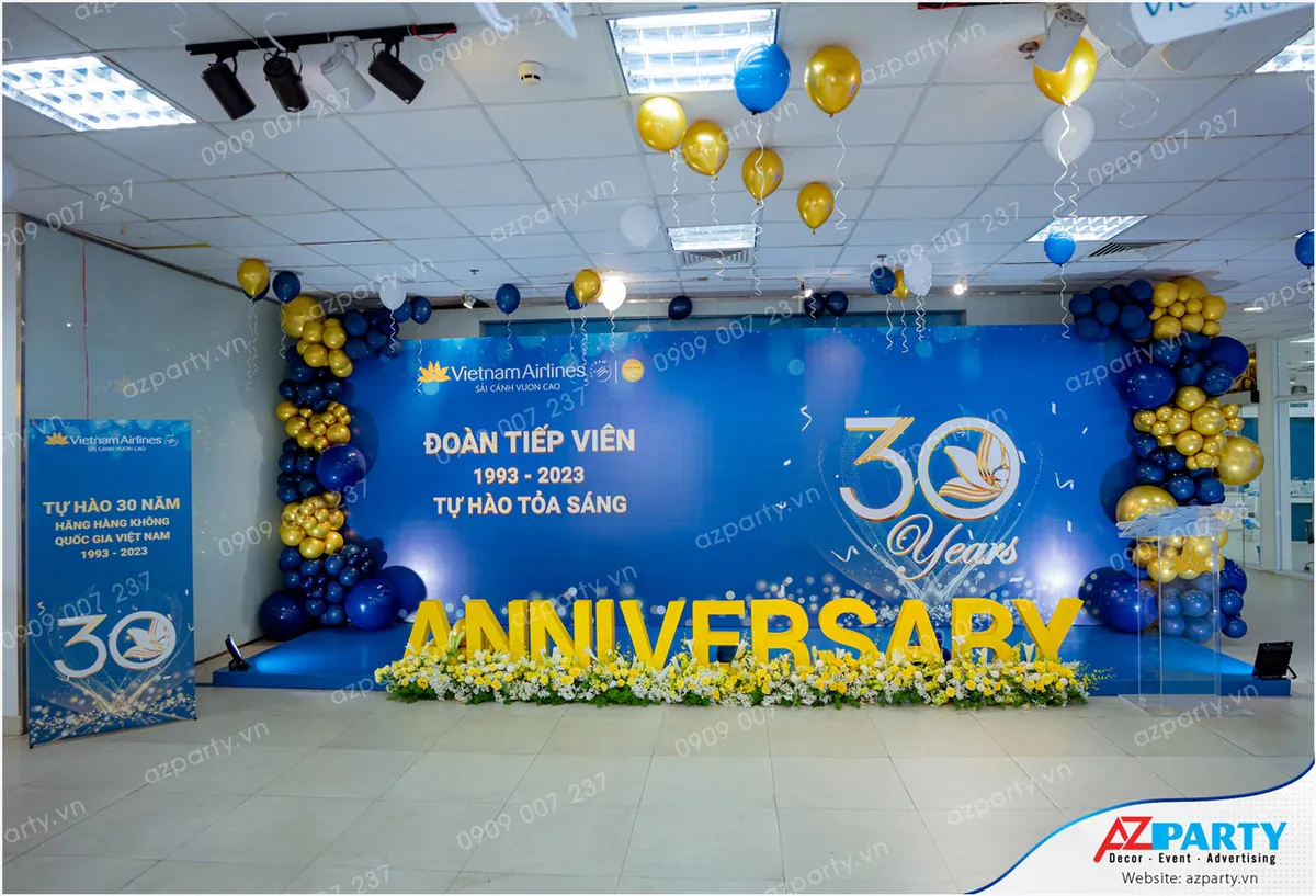 Booth check in Vietnam Airline với tone màu xanh chất liệu hiflex kết hợp line bóng