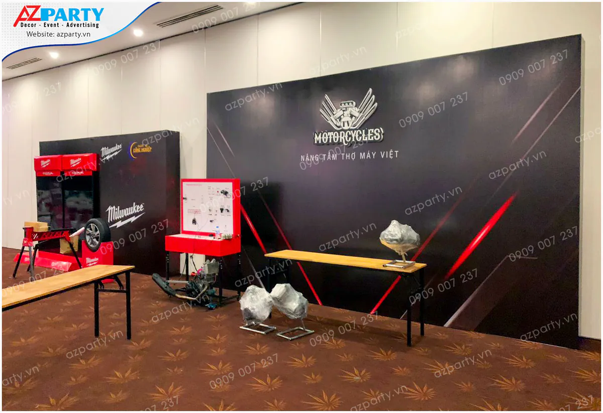 góc chụp bên phải của booth tone màu đen trong sự kiện Anh Thợ Xe Máy