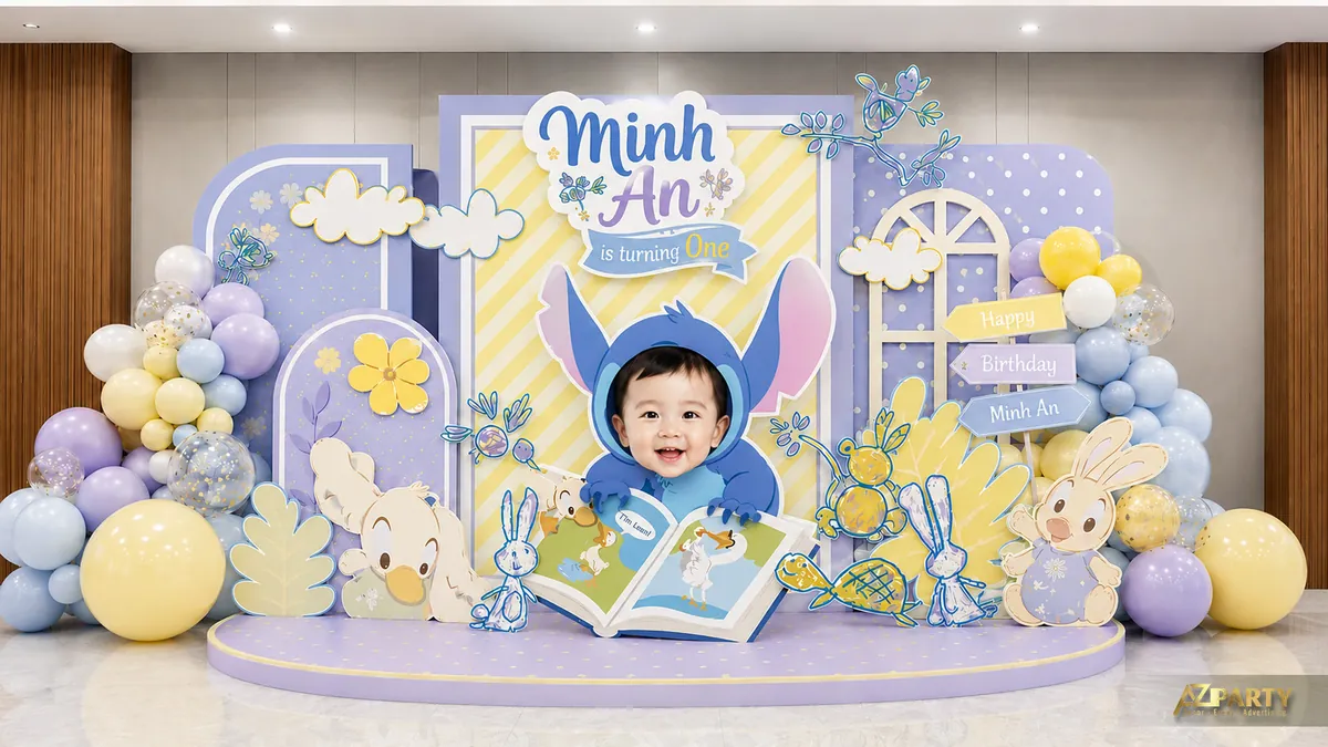 Backdrop sinh nhật Stitch vàng tím pastel với sách mở, thỏ minh họa và cụm bóng hai bên