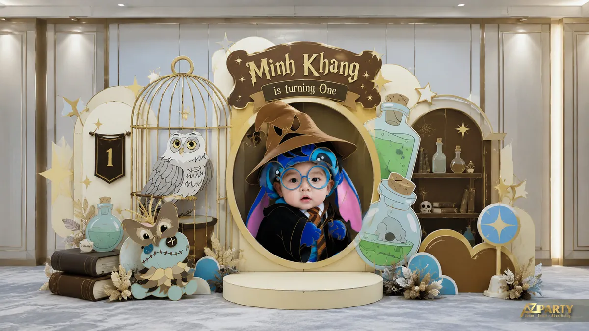 Trang trí sinh nhật Stitch phong cách phù thủy với mũ phép thuật, cú trắng và các lọ độc dược