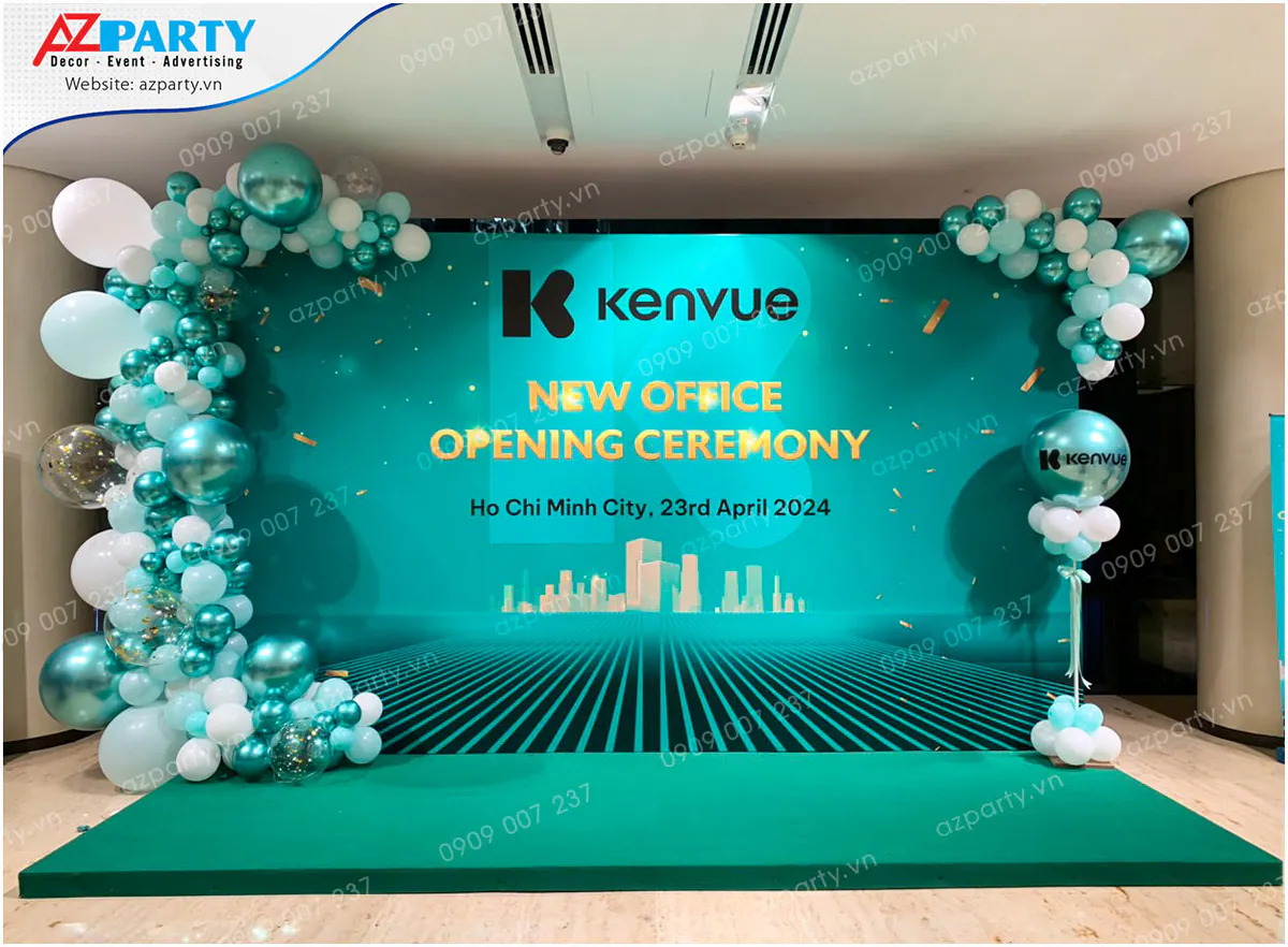 Sân khấu Grand Opening văn phòng mới Kenvue được trang trí bong bóng nghệ thuật bắt mắt