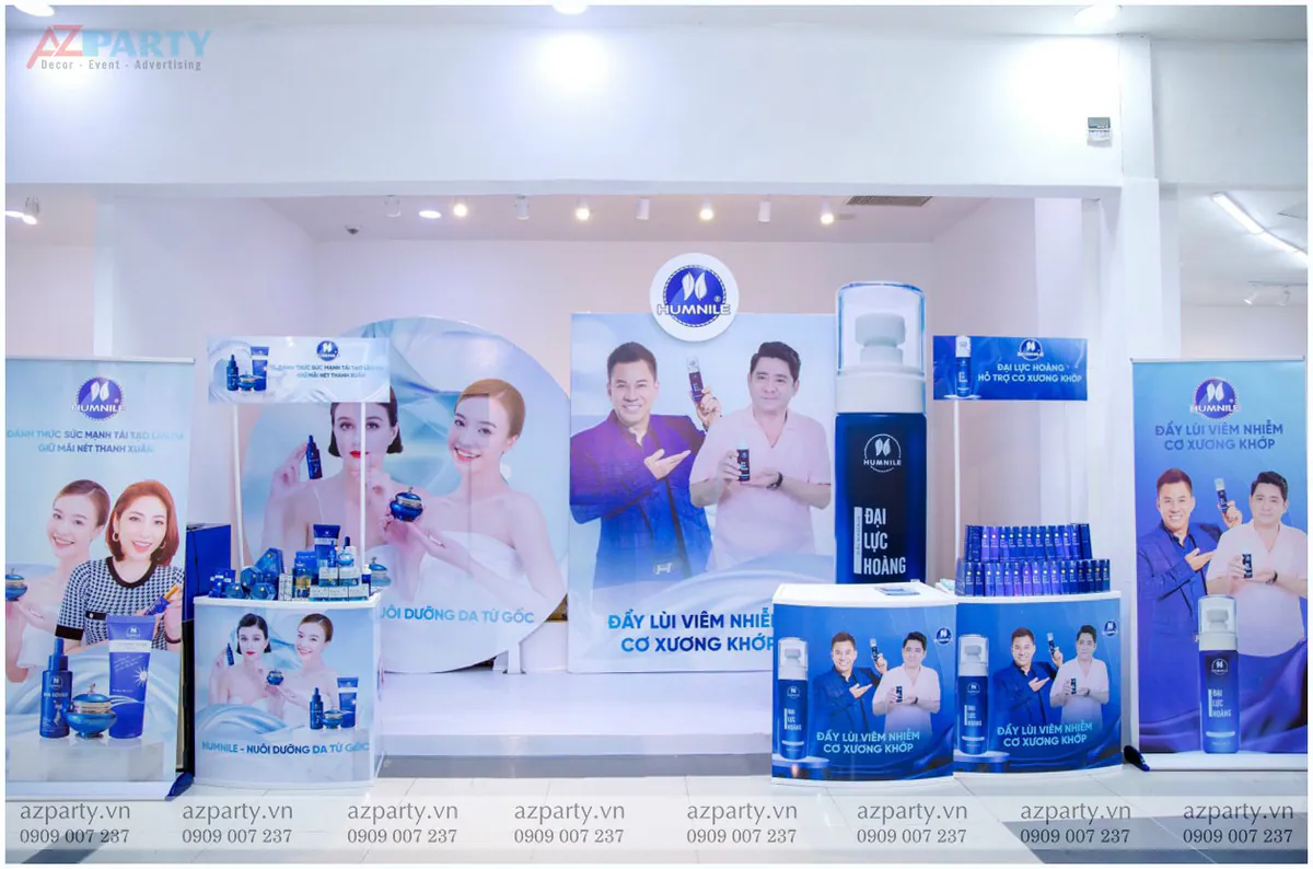 Mẫu thiết kế booth activation ra mắt sản phẩm mới của Humnile Group với sắc xanh nổi bật