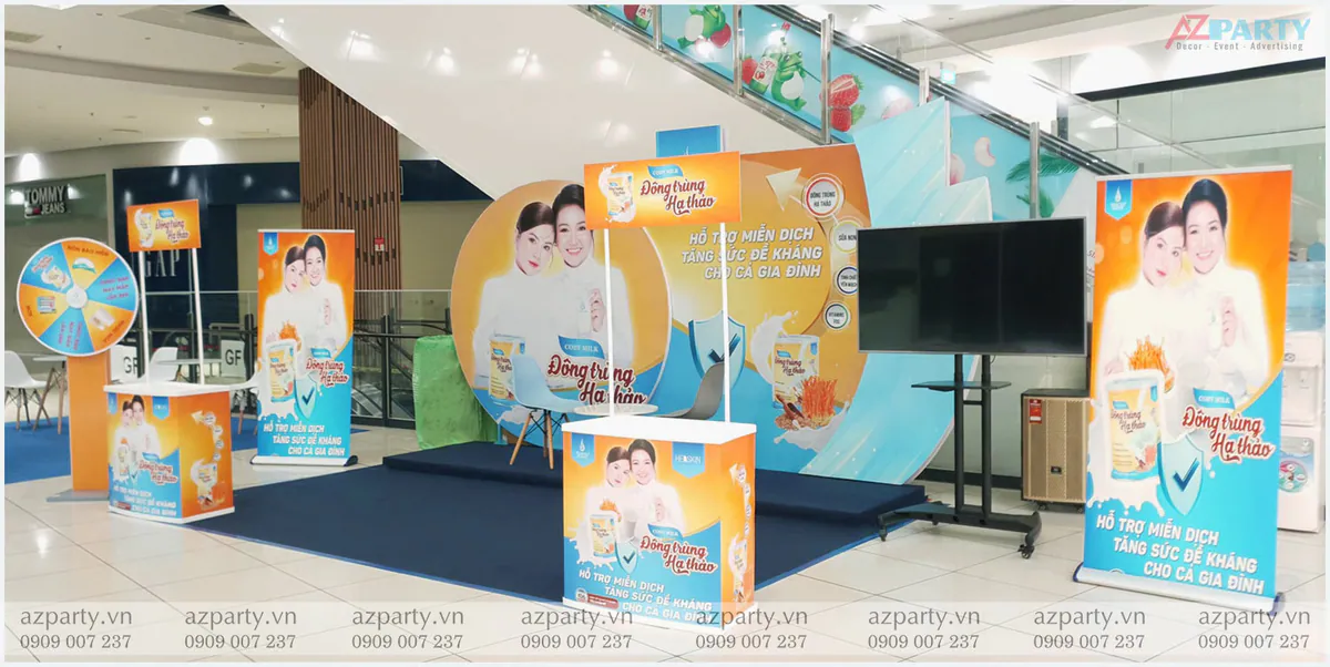 Góc nghiêng booth ra mắt sữa dinh dưỡng Coby Milk Đông trùng Hạ thảo tại sảnh siêu thị