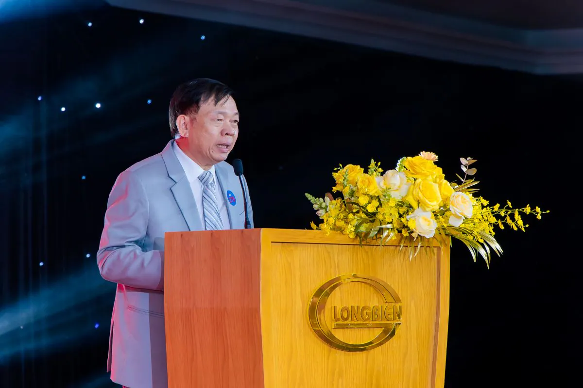Đại diện Ban lãnh đạo Công ty Cổ phần Viễn thông ACT phát biểu khai mạc tiệc tất niên