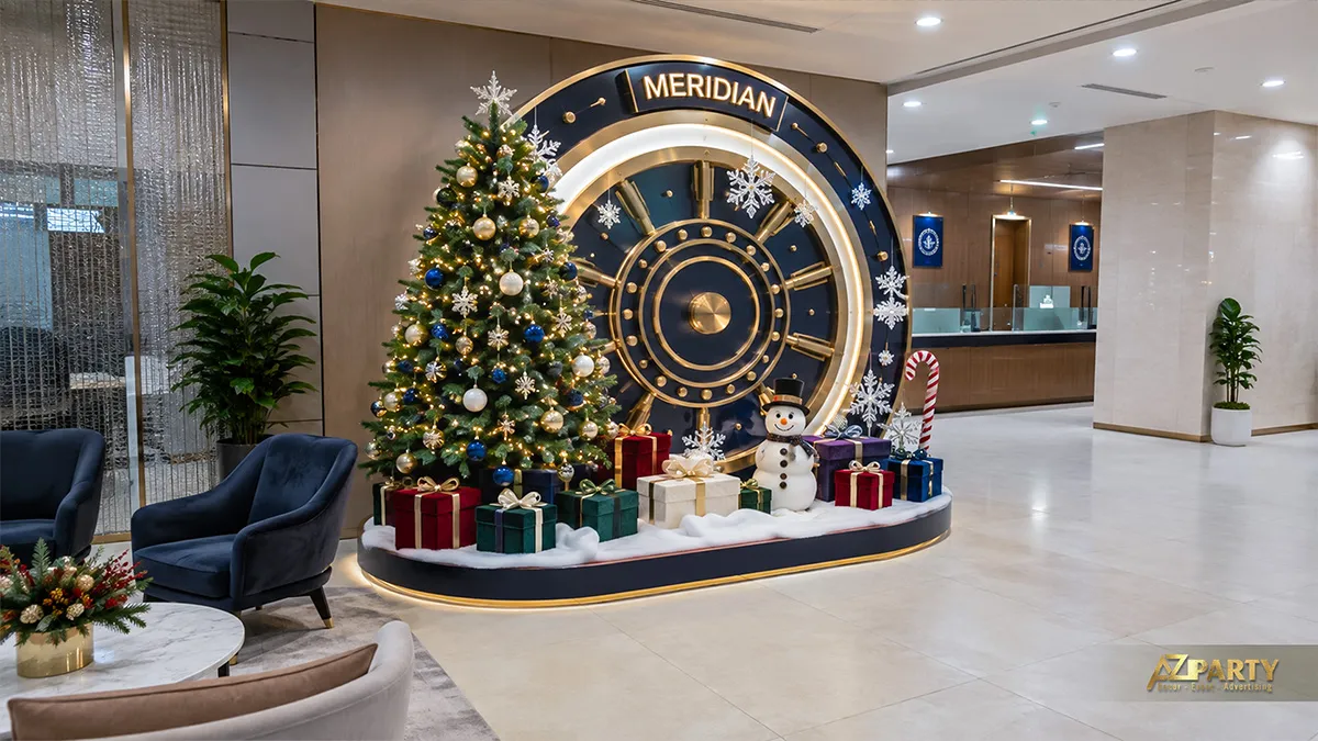Góc Noel hình đồng hồ thiên văn xanh vàng cạnh cây thông và hộp quà