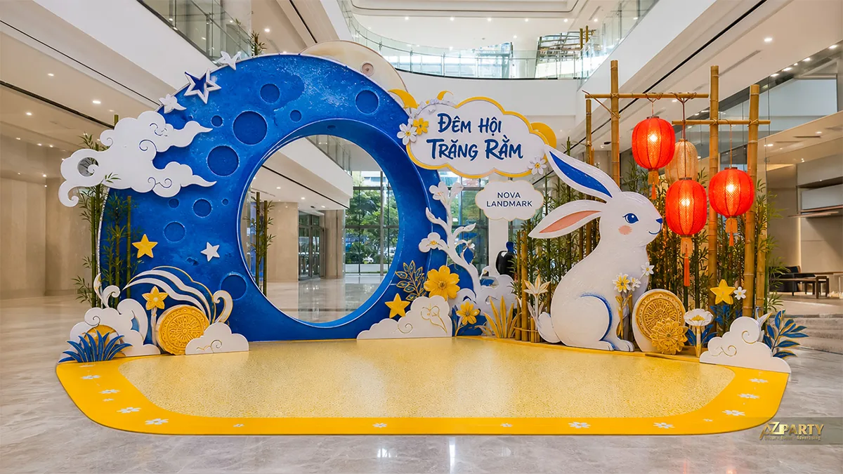 Cổng trăng xanh có mây vàng cho khu check-in