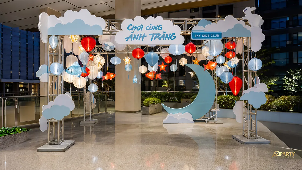 Khu check-in trăng khuyết và lồng đèn