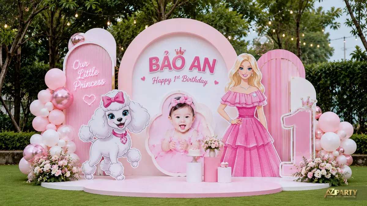 Trang trí sinh nhật bé Bảo An 1 tuổi với Barbie váy hồng, chó trắng và bóng pastel