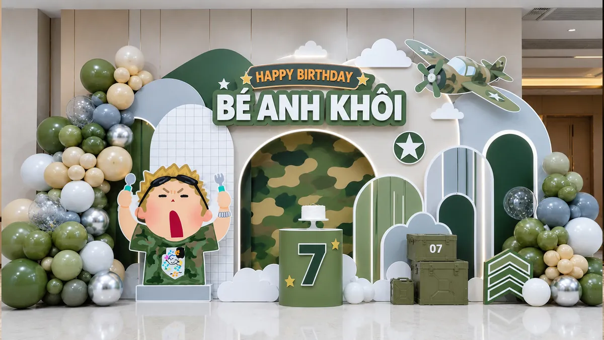 Set xanh rêu phong cách quân đội với mô hình địa hình và cụm bóng